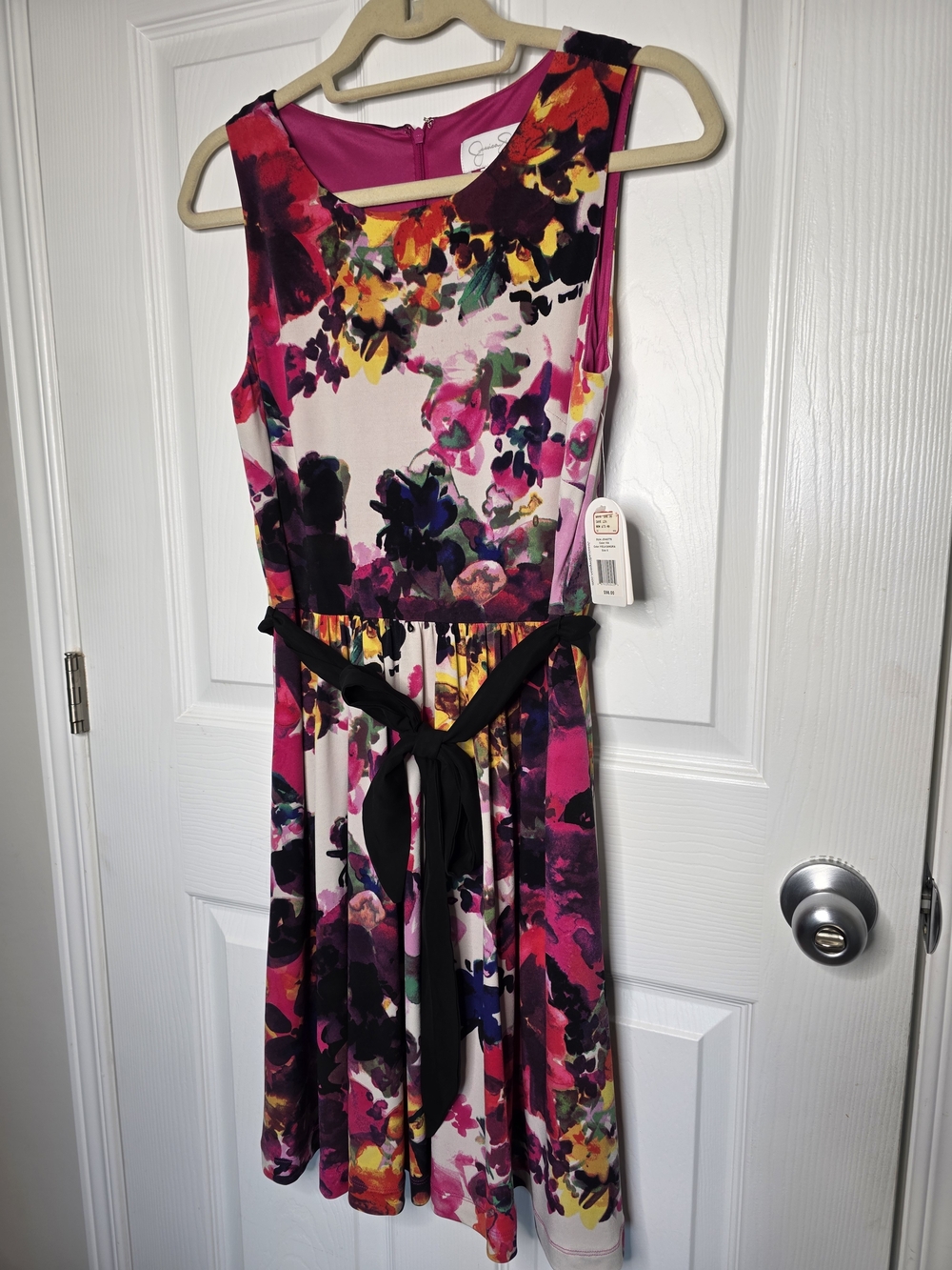 NWT Jessica Simpson Floral Sleeveless Fit-and-Flare Dress with Black Waist Tie - Picture 3 of 16